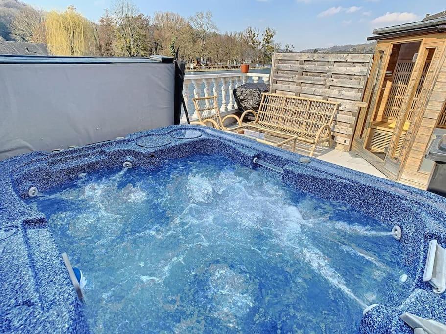 Vue Sur Meuse Avec Jacuzzi Et Sauna Exterieur. Yvoir Ngoại thất bức ảnh
